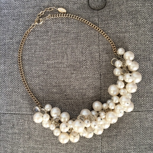 Ann Taylor Jewelry - Ann Taylor Faux Pearl Statement Bauble Necklace